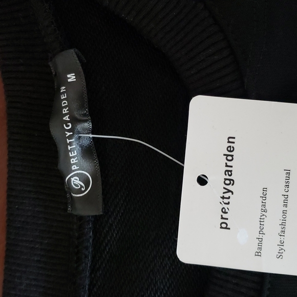 NWT Asymmetrical Shoulder Dress - Picture 7 of 7